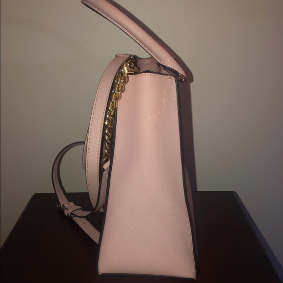 Michael Kors Bridgette Medium Leather Tote - Picture 10 of 16